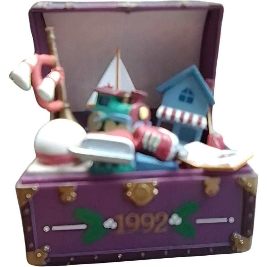 1992 Trunk of Treasures (Enesco)
