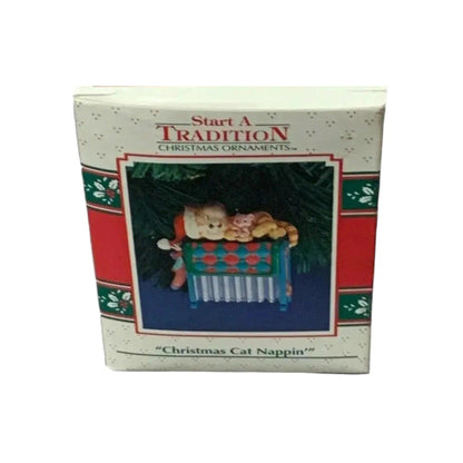 1992 Christmas Cat Nappin Enesco Ornament (Kitten) 595764 Image2