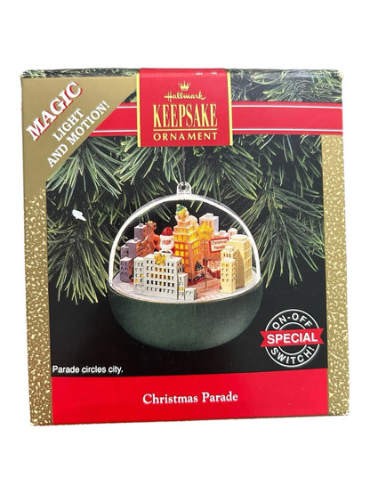 1992 Christmas Parade Hallmark Ornament (Holiday Parade) QLX7271