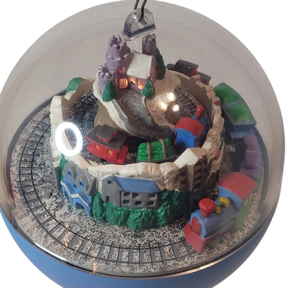 1992 Continental Express Hallmark Ornament (Magic Globe) QLX7264 Image3