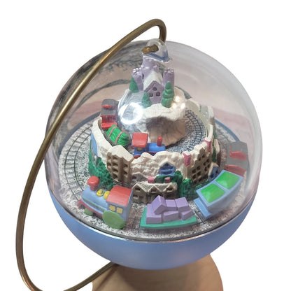 1992 Continental Express Hallmark Ornament (Magic Globe) QLX7264 Image4