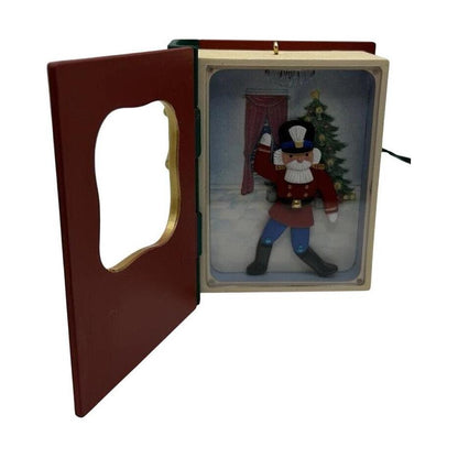 1992 Dancing Nutcracker Hallmark Ornament (Soldier) QLX7261 Image3