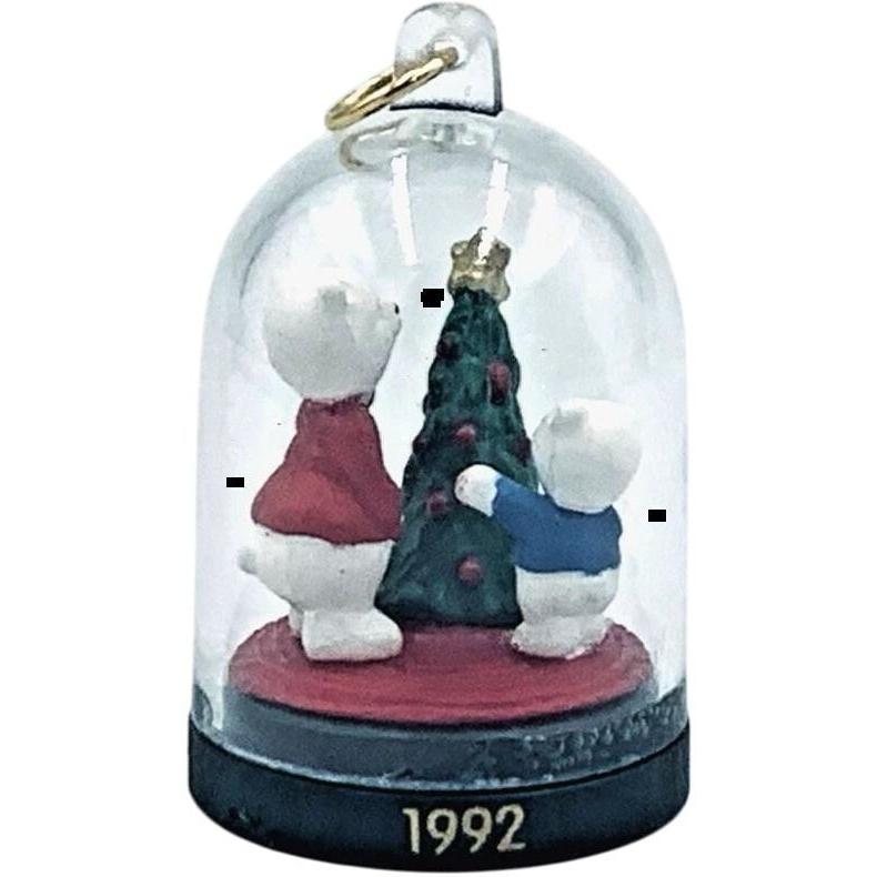 1992 Decorating the Tree Hallmark Ornament (The Bearymores) QXM5544