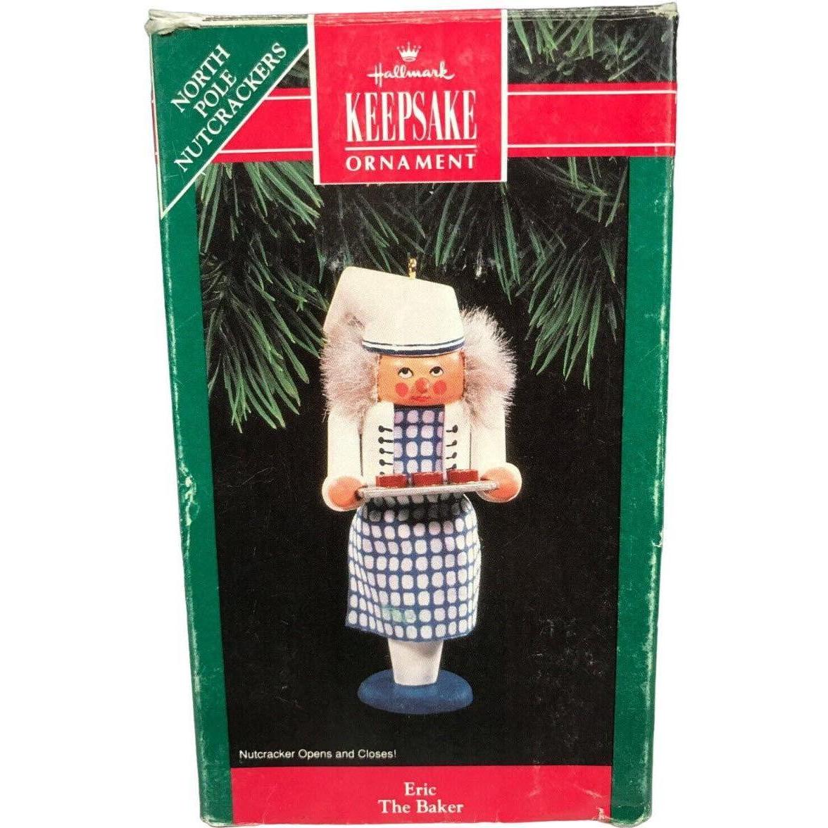 1992 Eric the Baker Hallmark Ornament (North Pole Nutcrackers) QX5244
