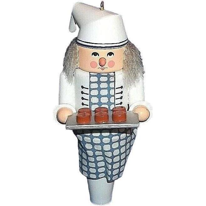 1992 Eric the Baker Hallmark Ornament (North Pole Nutcrackers) QX5244