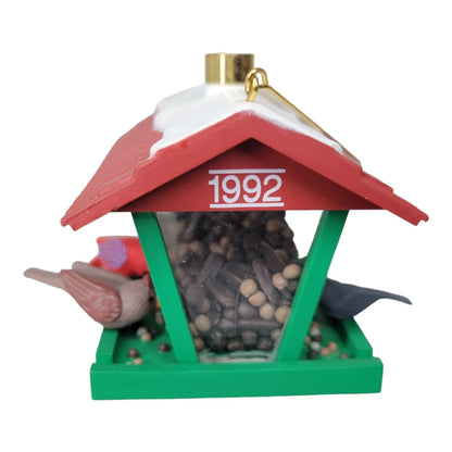 1992 Feathered Friends Hallmark Ornament (Bird) QLX7091