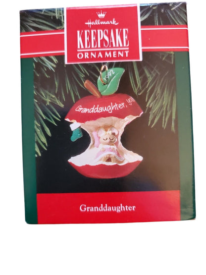 1992 GrandDaughter Hallmark Ornament (GrandDaughter) QX5604