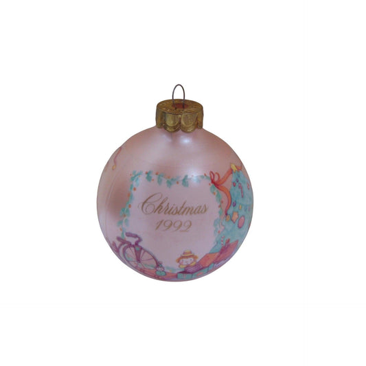 1992 GrandMother Hallmark Ornament (Ball) QX2011 Image1