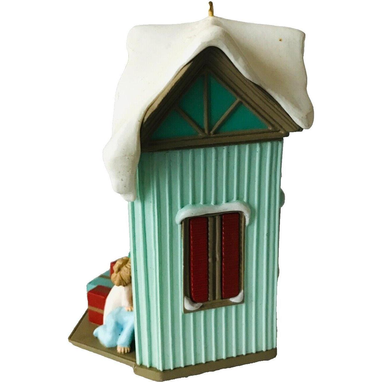 1992 Look! It's Santa Hallmark Ornament (Home) QLX7094