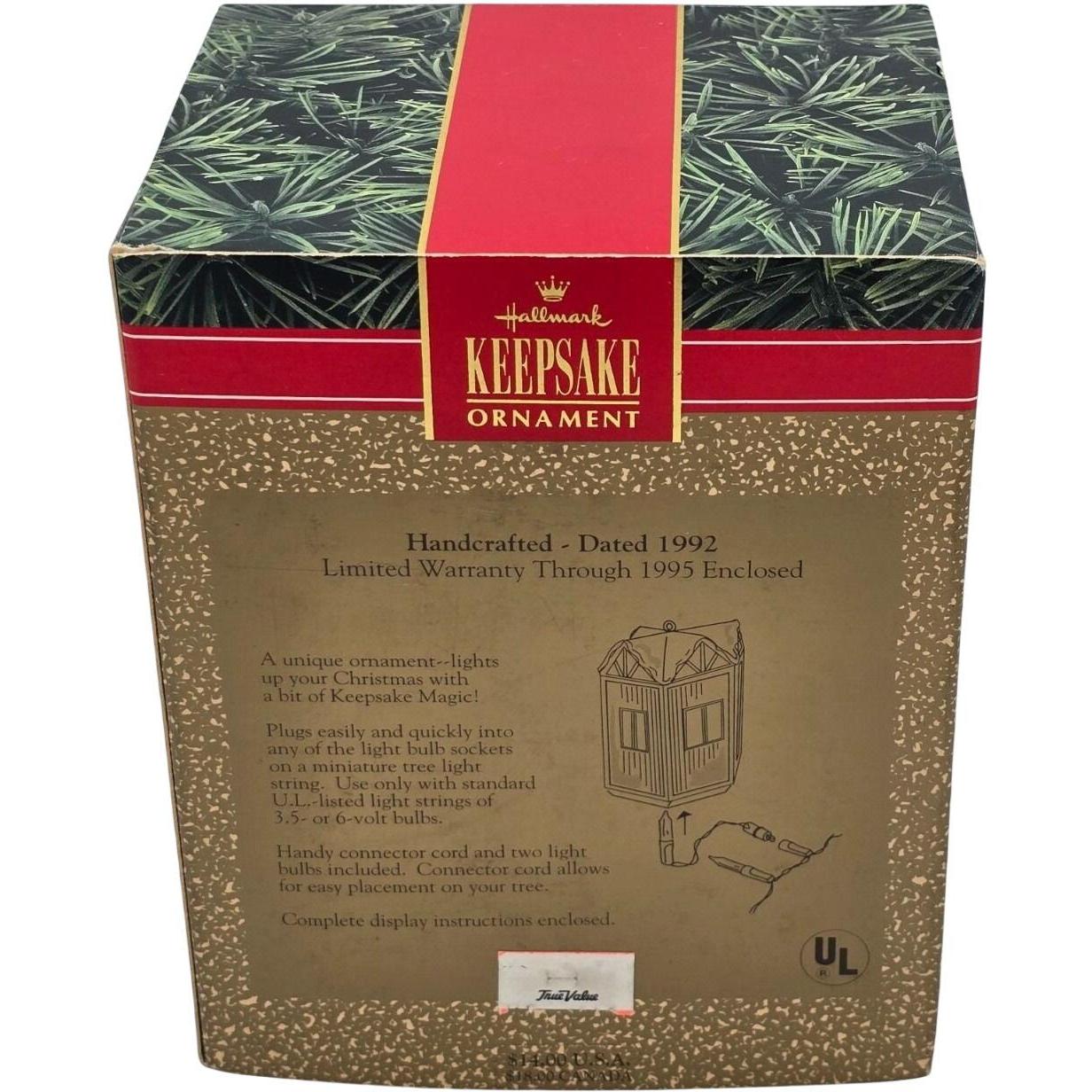 1992 Look! It's Santa Hallmark Ornament (Home) QLX7094