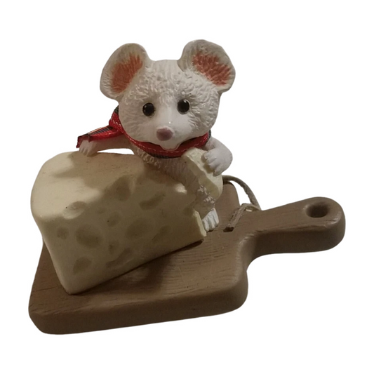 1992 Merry “Swiss” Mouse Hallmark Ornament (Mouse, Clip‑On) QX5114 Image1
