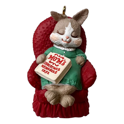 1992 Mom Hallmark Ornament (Bunny) QX5164