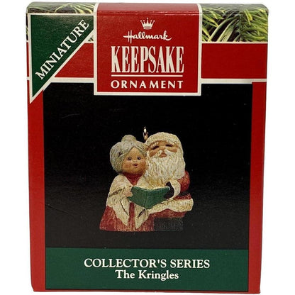 1992 Mr. & Mrs. Kringle Caroling Hallmark Ornament (The Kringles) QXM5381