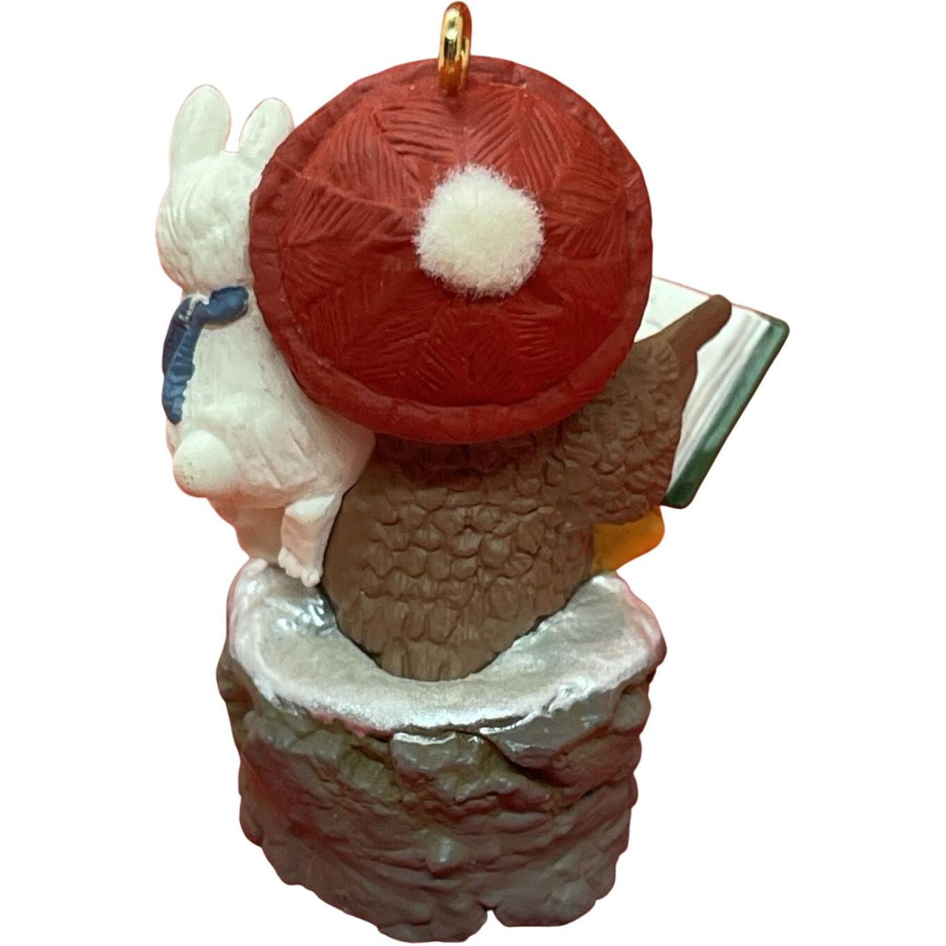 1992 Owliday Tales Hallmark Ornament (Owliver) QX4544