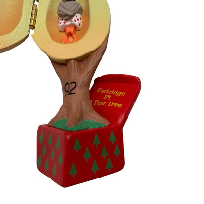 1992 Partridge in a Pear Tree Hallmark Ornament (Bird) QX5234