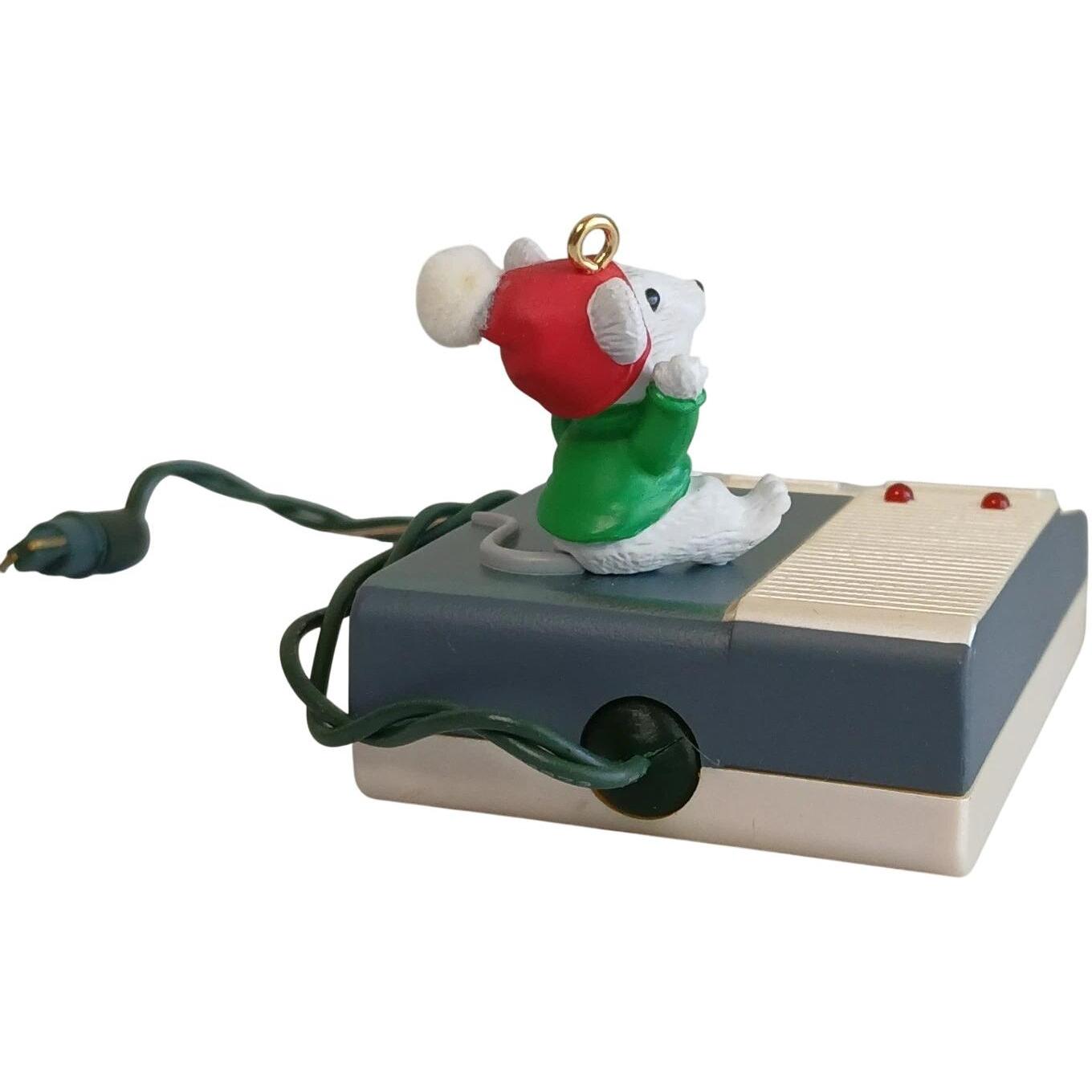 1992 Santa's Answering Machine Hallmark Ornament (Mouse) QLX7241