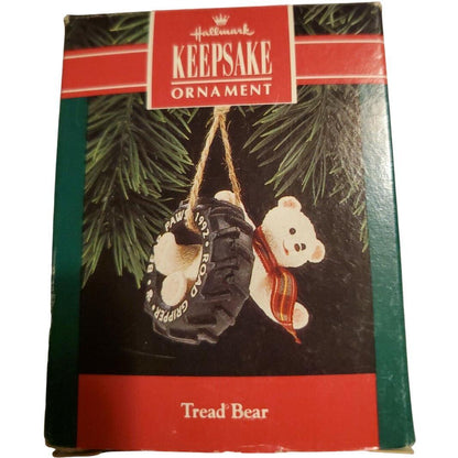 1992 Tread Bear Hallmark Ornament (Animal) QX5091