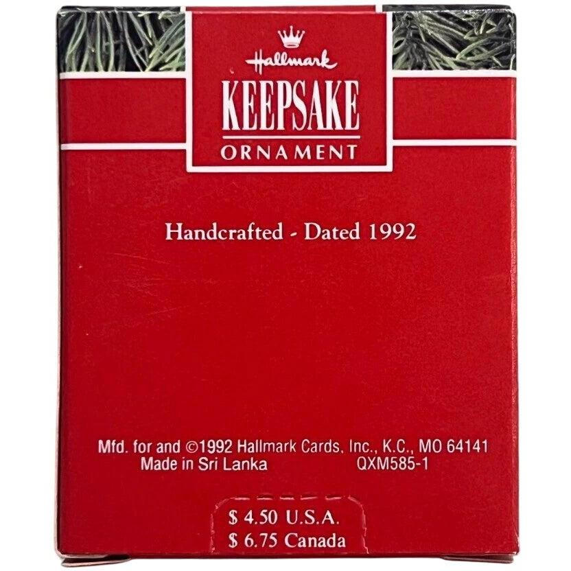 1992 Visions of Acorns Hallmark Ornament (Animal) QXM5851