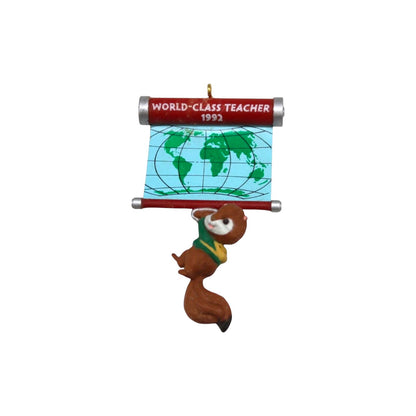 1992 World‑Class Teacher Hallmark Ornament (Teacher) QX5054 Image1