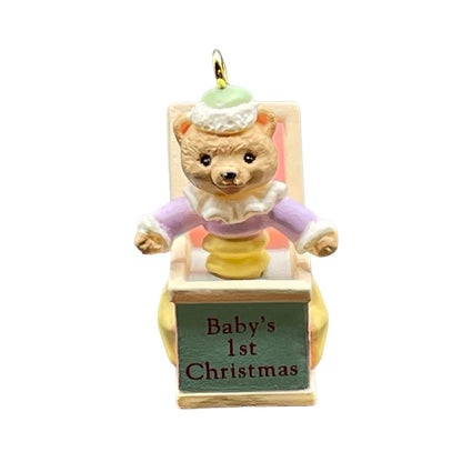 1993 Baby's Frist Christmas (Baby's First Christmas)