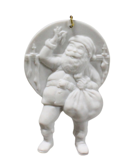 1993 Filling the Stocking Hallmark Ornament (Portraits in Bisque Collection) QK1155