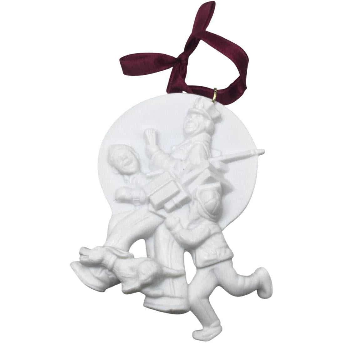 1993 Jolly Postman Hallmark Ornament (Portraits in Bisque Collection) QK1162