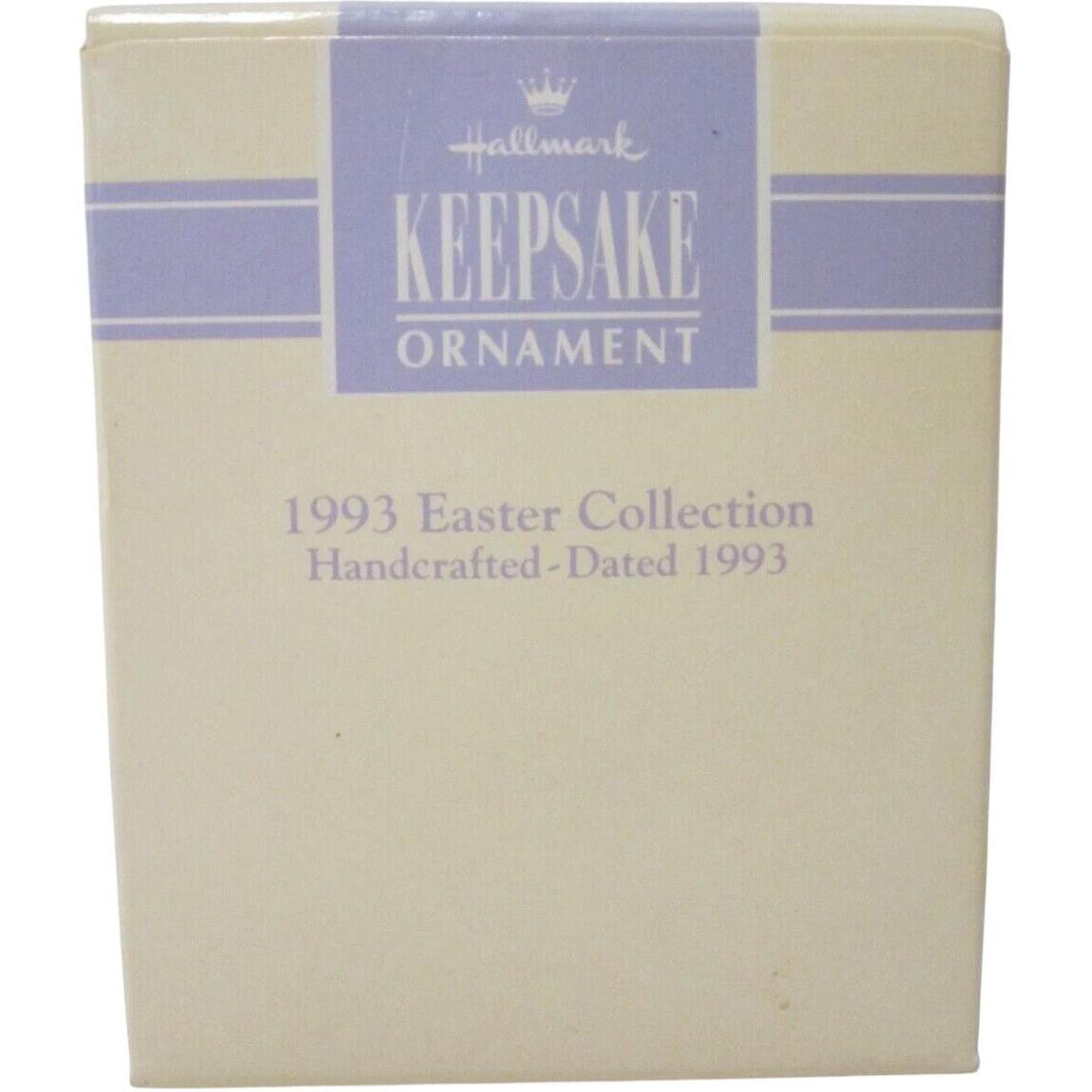 1993 Baby's First Easter Hallmark Ornament (Child's Age Collection) QEO8345