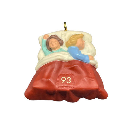 1993 Children In Bed Hallmark Ornament (The Night Before Christmas) QXM5115