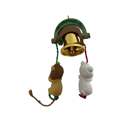 1993 Curly 'n' Kingly Hallmark Ornament (Bell) QX5285