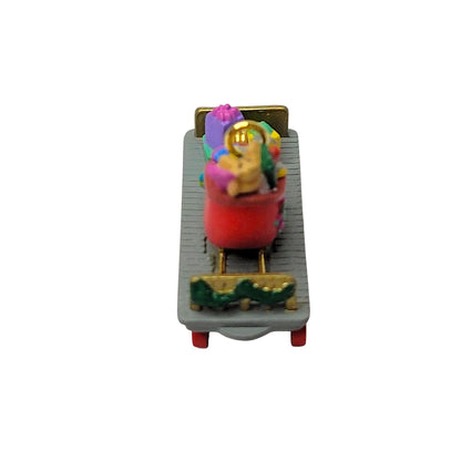 1993 Flatbed Car Hallmark Ornament (Noel R.R.) QXM5105 Image6