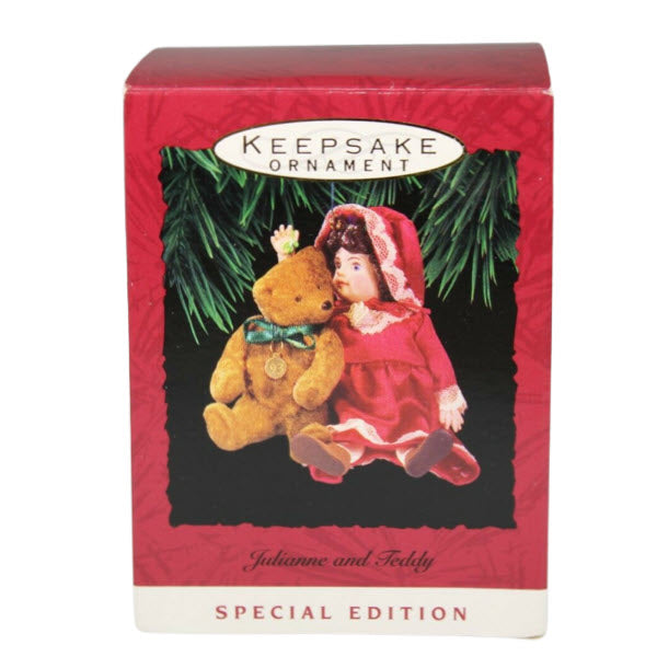 1993 Julianne and Teddy Hallmark Ornament (Teddy Bear) QX5295
