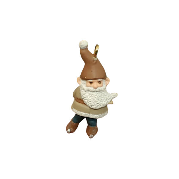 1993 Learning to Skate Hallmark Ornament (Skating) QXM4122