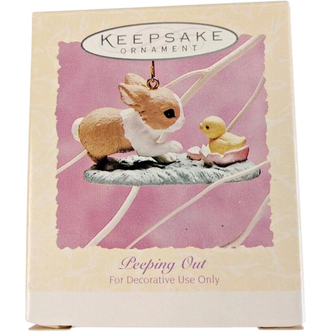 1993 Peeping out Hallmark Ornament (Easter) QEO8203