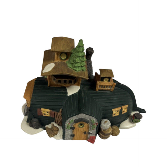 1993 Peggotty’s Seaside Cottage – Dickens’ Village Series Department 56 1333288 Image1