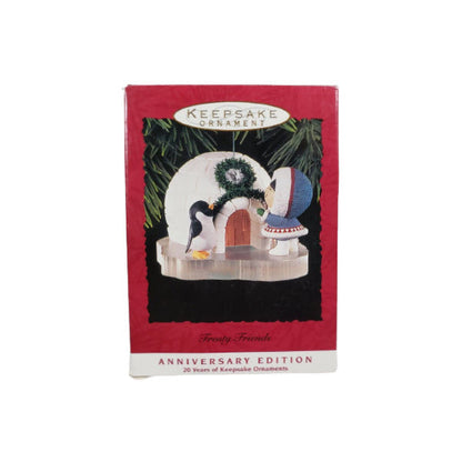 1993 Penguin and Igloo Hallmark Ornament (Frosty Friends) QX5682