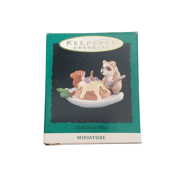 1993 Pull Out a Plum Hallmark Ornament (Eat & Drink) QXM4095