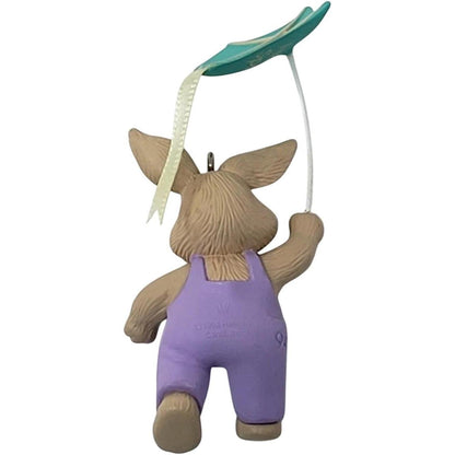 1993 Riding a Breeze Hallmark Ornament (Easter) QEO8213