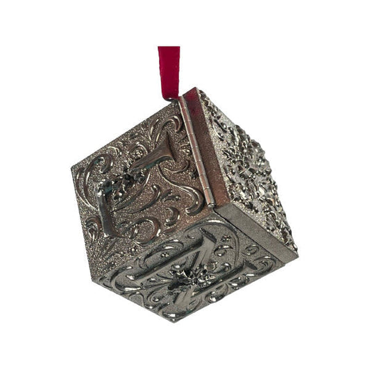 1993 Silvery Noel Hallmark Ornament (Metal) QX5305