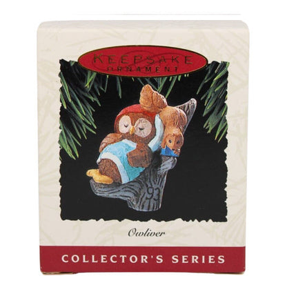 1993 Sleeping by Squirrel Hallmark Ornament (Owliver) QX5425