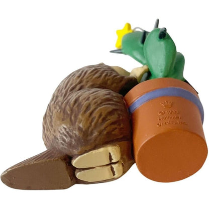 1993 Strange and Wonderful Love Hallmark Ornament (Animal) QX5965