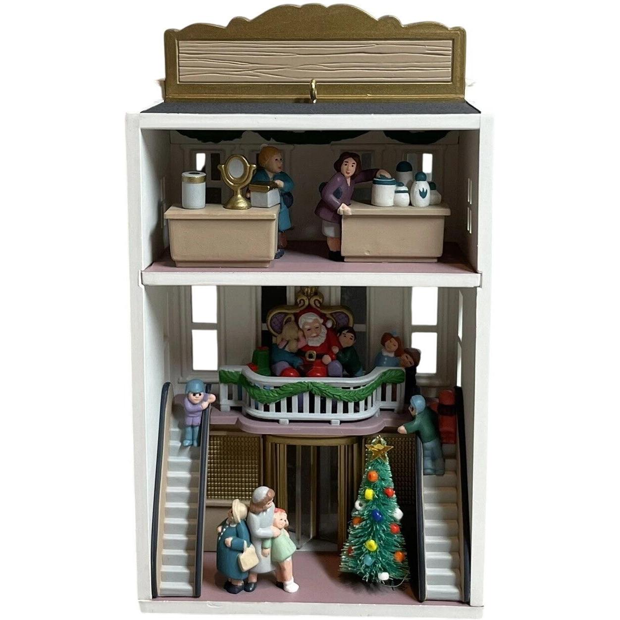 1993 Tannenbaum's Dept Store Hallmark Ornament (Nostalgic Homes and Shops) QX5612