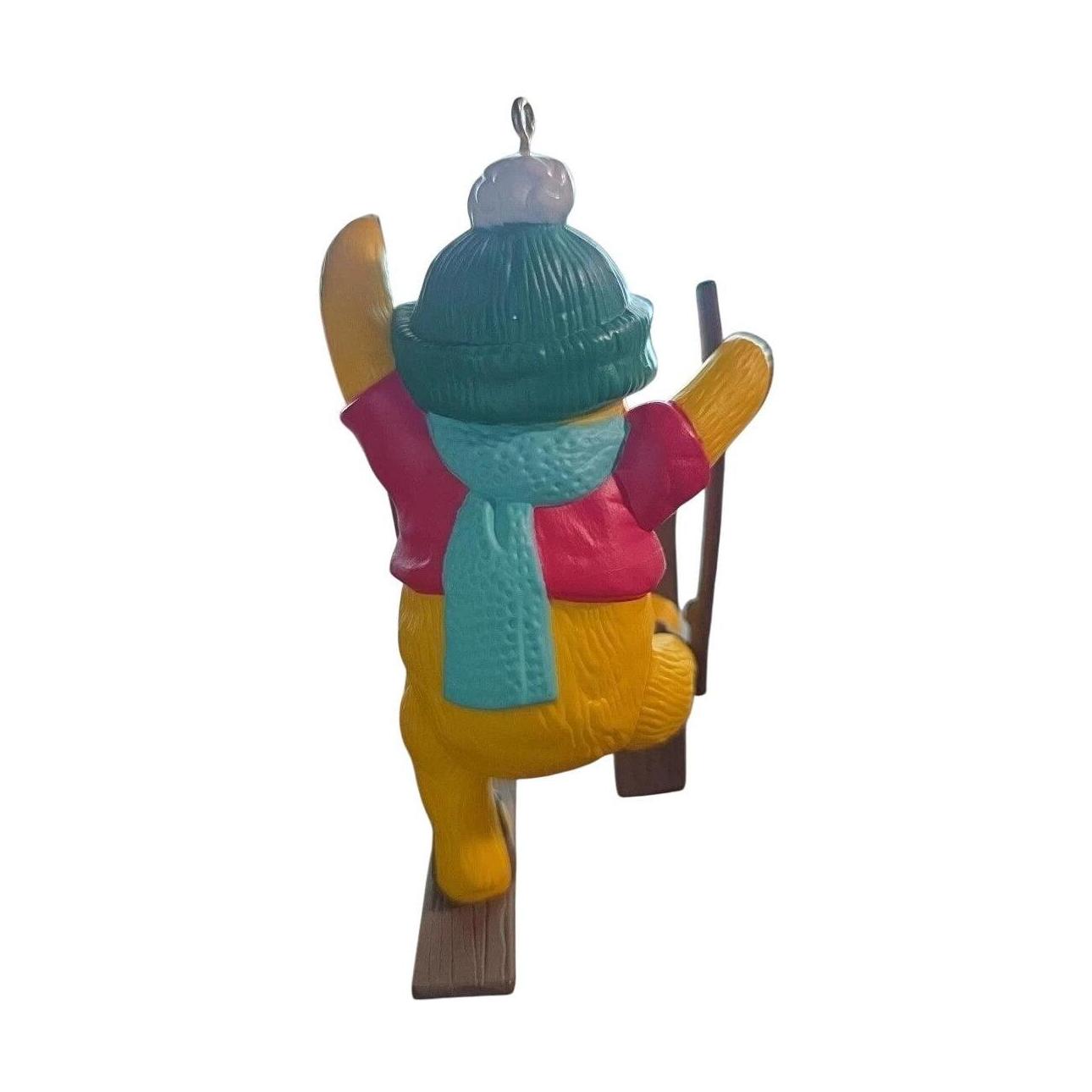 1993 Winnie the Pooh Hallmark Ornament (Winnie the Pooh) QX5715 Image5