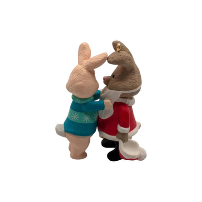 1994 Mom and Dad Hallmark Ornament (Family) QX5666 Image3