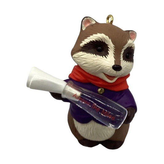 1994 Across the Miles Hallmark Ornament (Raccoon) QX5656 Image1