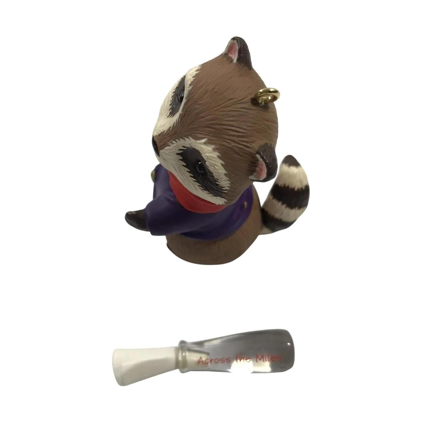 1994 Across the Miles Hallmark Ornament (Raccoon) QX5656 Image5