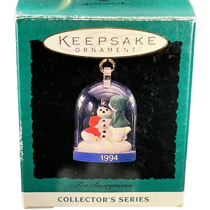 1994 Building a Snowman Hallmark Ornament (The Bearymores) QXM5133