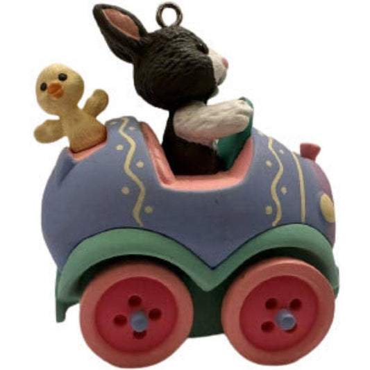 1994 Car Hallmark Ornament (Here Comes Easter) QEO8093