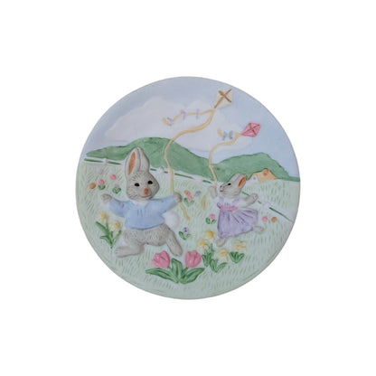 1994 Catching the Breeze Hallmark Ornament (Collector's Plate) QEO8219 Image1