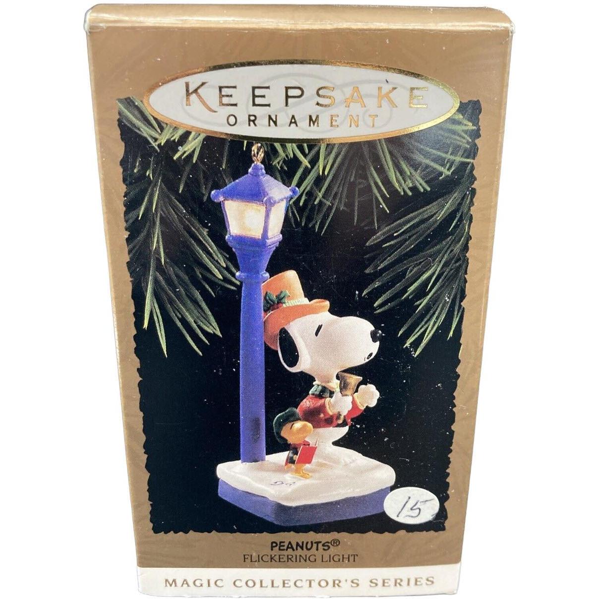 1994 Flickering Light Hallmark Ornament (Peanuts) QLX7406