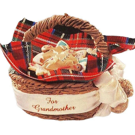 1994 GrandMother Hallmark Ornament (Family) QX5673